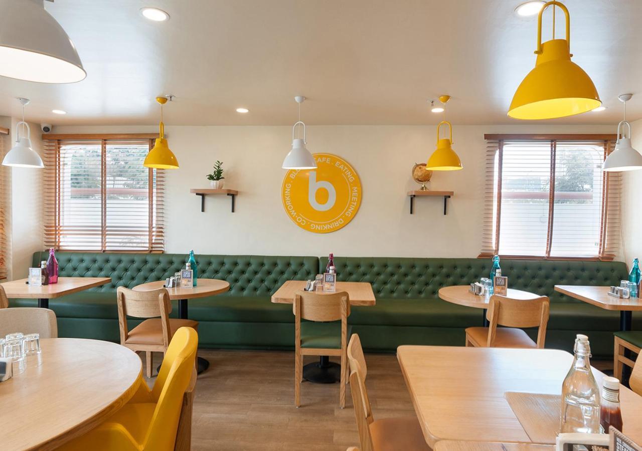 Bloom Hotel Financial District Hajdarabad Zewnętrze zdjęcie